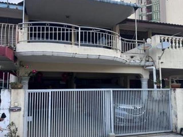 DESERVE RENOVATED 2stry Terrace at Kampung Benggali Butterworth
