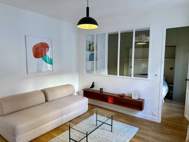 Design 1BR Apartment in Haut Marais, Paris Amsterdam Apartments for Rent