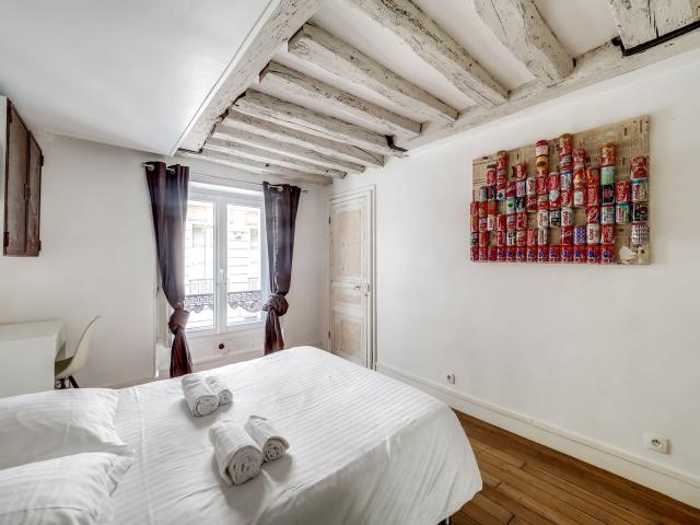 Design and comfort in the Gaillon district, Paris Amsterdam Apartments for Rent