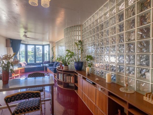 Design apartment panoramic view of Buttes Chaumont, Paris Amsterdam Apartments for Rent