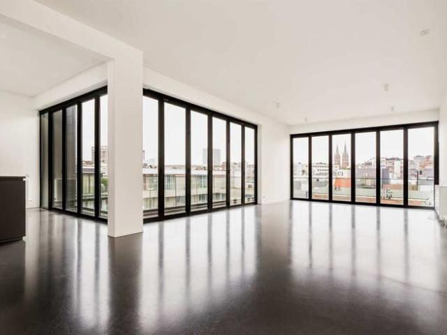 Design apartment with two spacious bedrooms and bathrooms