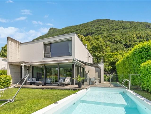 Design & Komfort con piscina a Cureggia