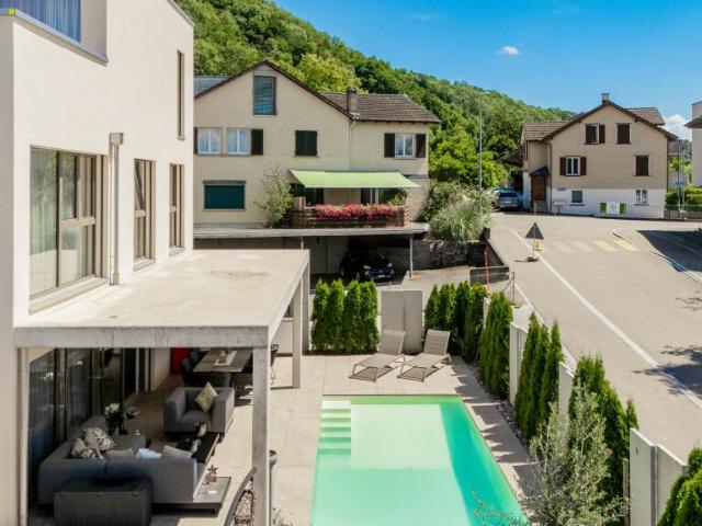 Design trifft Wohnkomfort 5.5 Zimmer Einfamilienhaus mit hochwertigem Ausbau und Aussenpool