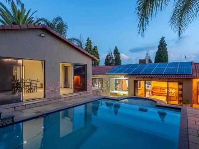 DESIGNED FOR MODERN FAMILIES, BUILT FOR LASTING MEMORIES GLENVISTA