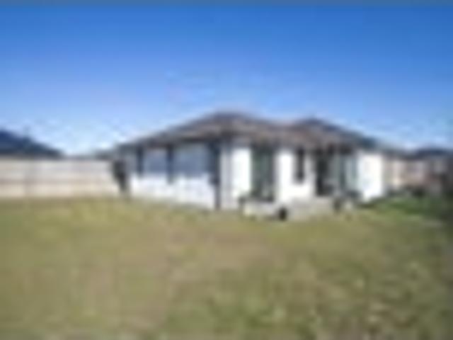 4 bedrooms in Lemonwood school zone