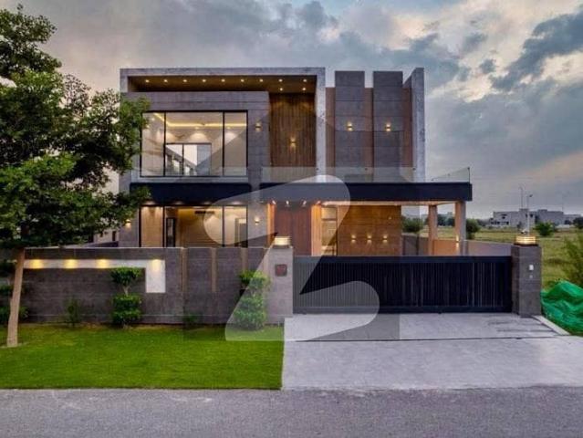 Designer 5 Bed Kanal House For Sale