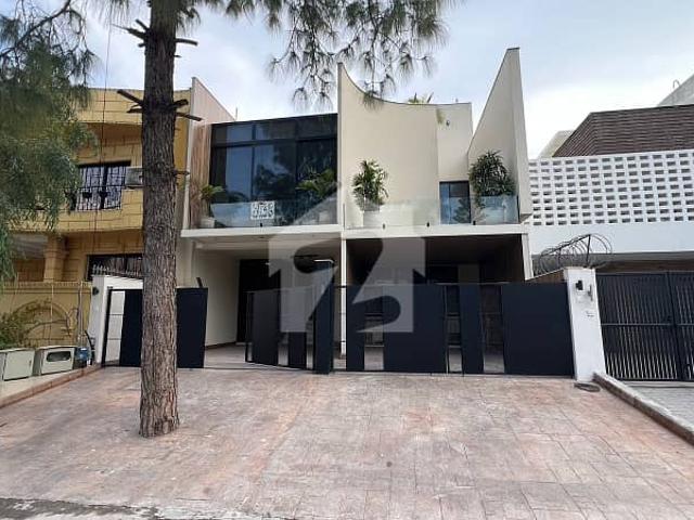 Designer Triple Storey House | F 6 Islamabad | Steps From Blue Area