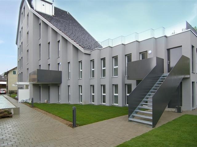Designer Wohnung 1. OG links zu vermieten