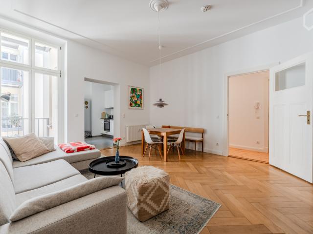Designer Apartment for Discerning Guests – Charlottenburg Wilmersdorf, Quiet & Central, Charming, new apartment in Charlottenburg