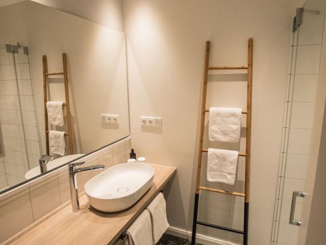 Designer apartment in the centre of Mitte with spa and fitness room use, Bremen Amsterdam Apartments for Rent