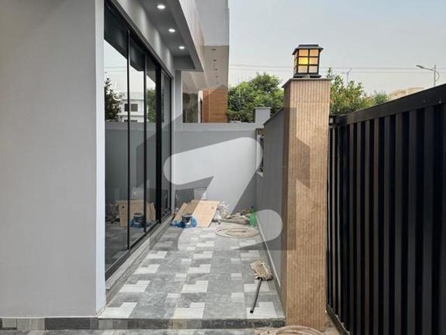Designer double height house b17 block e b 17