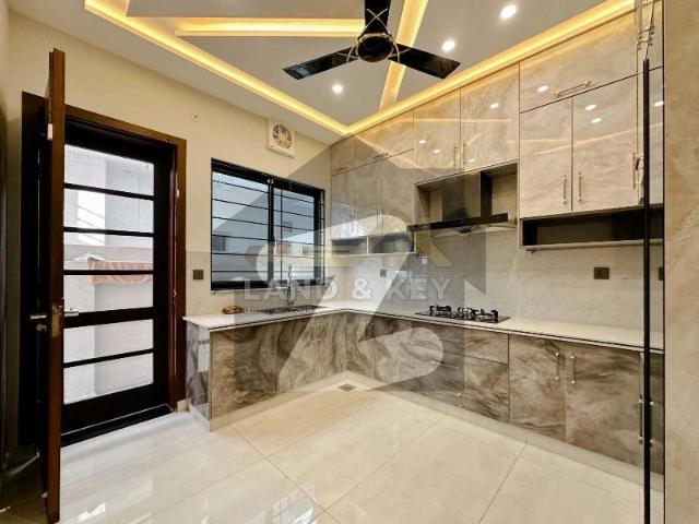 Designer Elegant House Available Bahria Greens Overseas Enclave Sector 3