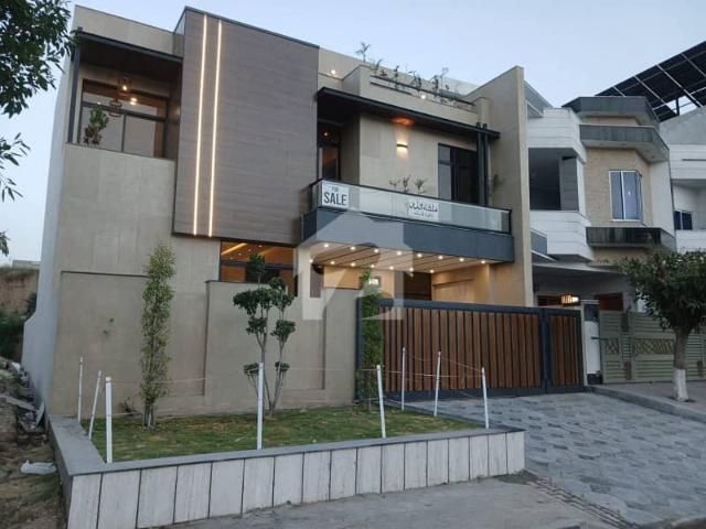 Designer house for sale in multi gardens b 17 islamabad