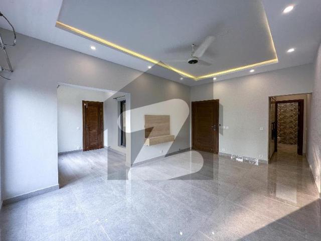 Designer Luxury House Available For Sale Bahria Town Phase 7