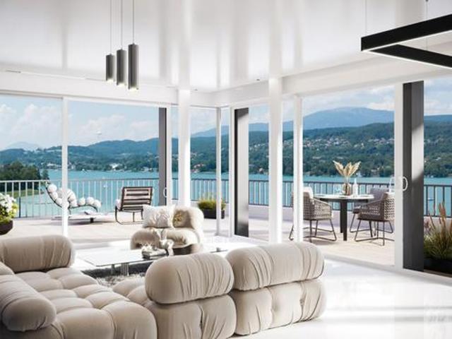 Designer Penthouse mit Pool und atemberaubenden Seeblick in Velden Erstbezug