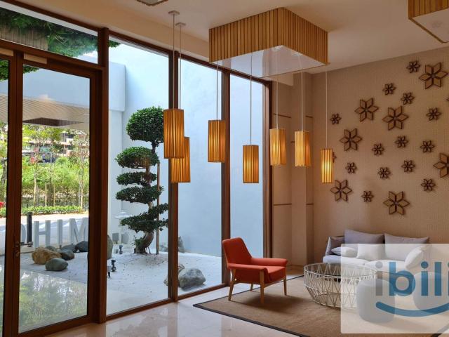 Designer suite Medium Bedroom with Aircond @ Ryan & Miho nearby Pacific Star and Jaya One