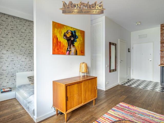 Designerska kawalerka 32m2 z loggią w Wilanowie