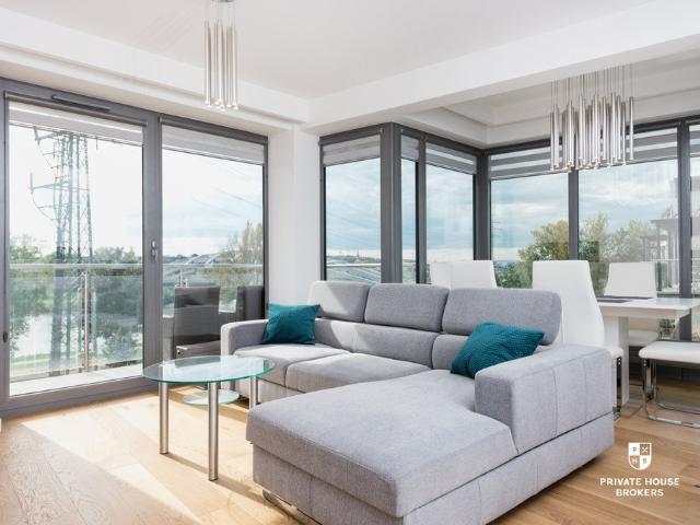 Designerski apartament z widokiem na Wisłę, balkon, klimatyzacja