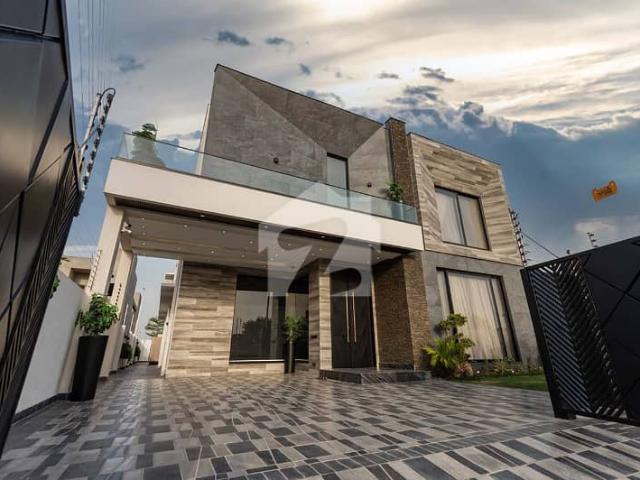 Desire homes offers kanal elegantly designed wing chair furnished house for sale