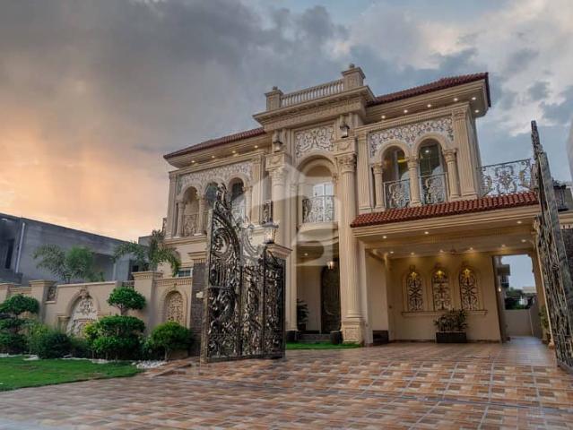 Desire homes offers 1 kanal spanish bungalow for sale near raya