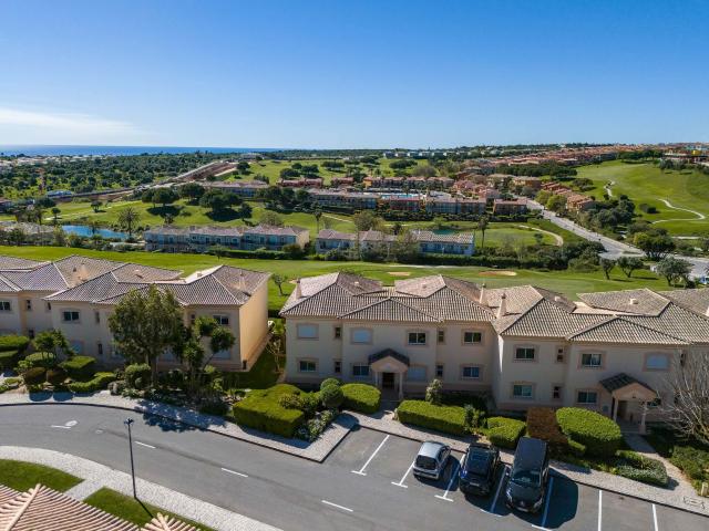 Deslumbrante apartamento de 2 quartos no primeiro andar com uma vista fantástica