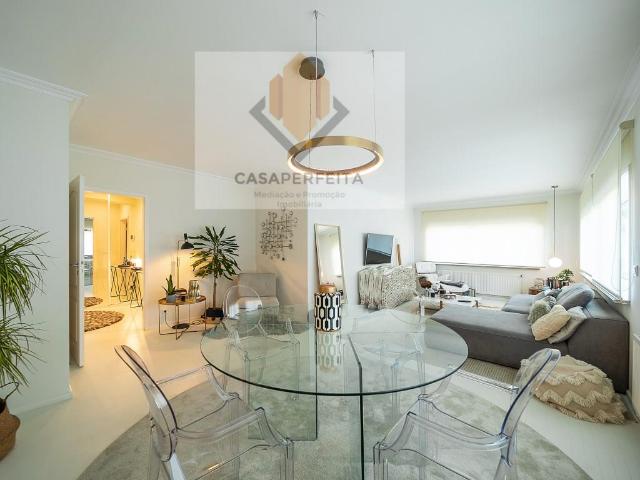 Deslumbrante Apartamento T2 com Box e Arrumo em Plena Praia. 110m² Gulpilhares
