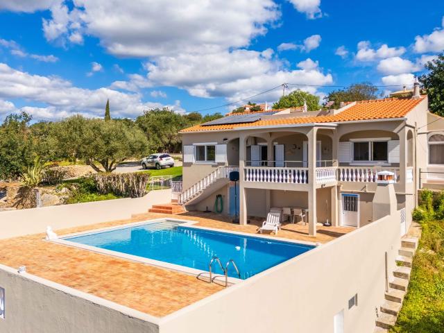 Apartamentos T1 Espaçosos com Vista Montanha, Carvoeiro, Lagoa, Carvoeiro