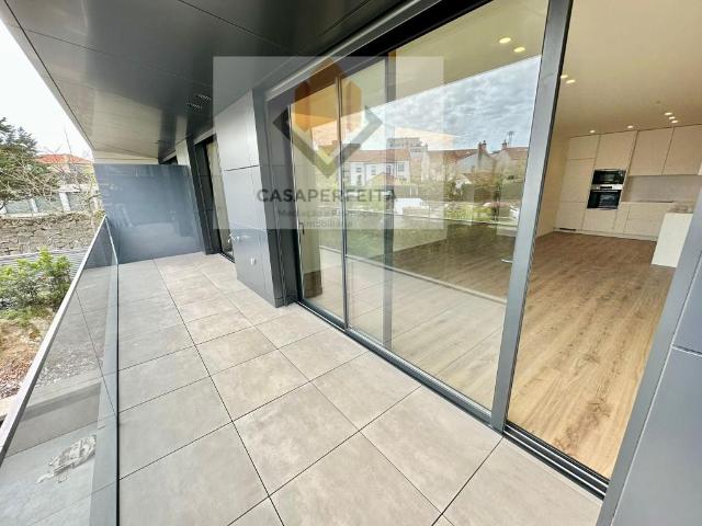 Deslumbrante T1 Novo de Luxo com Varanda e Box Quinta de C. 70m² Oliveira Do Douro