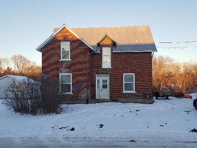 Desperate Seller! Need To Sell Fast! House Needs Renos