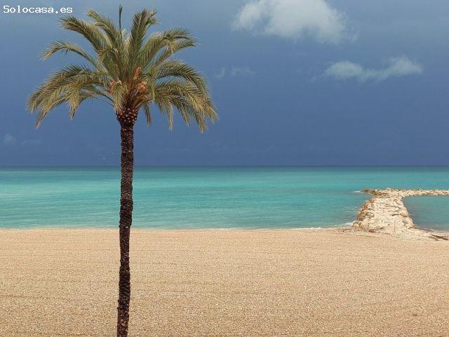 Despierta con 1st Line Sunrise Apartamento frente a la playa totalmente