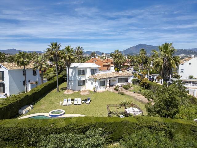 Detached Villa Atalaya