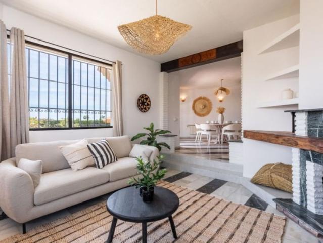 Detached Villa · Estepona
