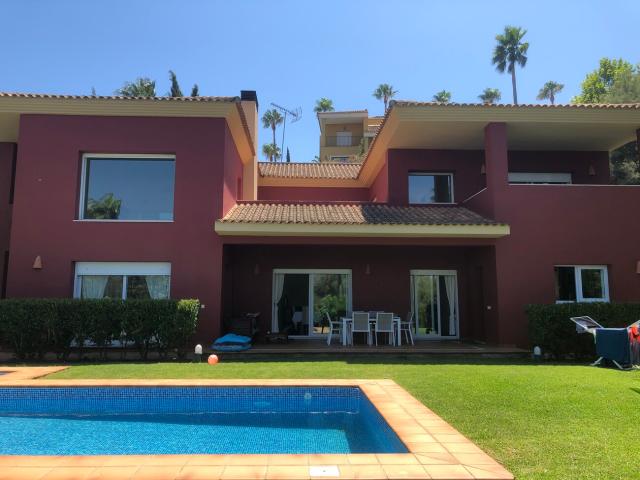 Detached villa in calle Fatiga 25, Sotogrande Alto