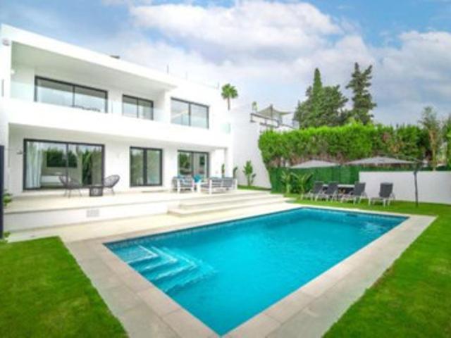 Detached Villa in Guadalmina Alta
