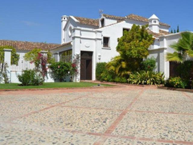 Detached Villa in Guadalmina Baja