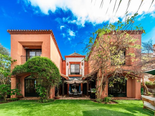 Detached Villa in Guadalmina Baja