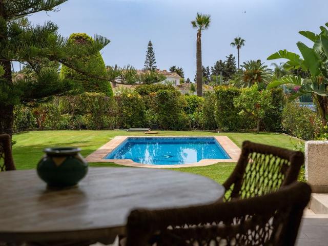 Detached Villa in Guadalmina Baja