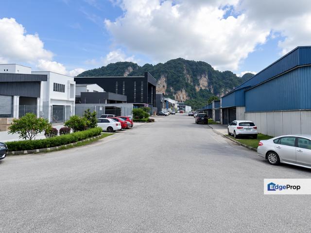 Detached Factory @ Taman Perindustrian Batu Caves For Sale