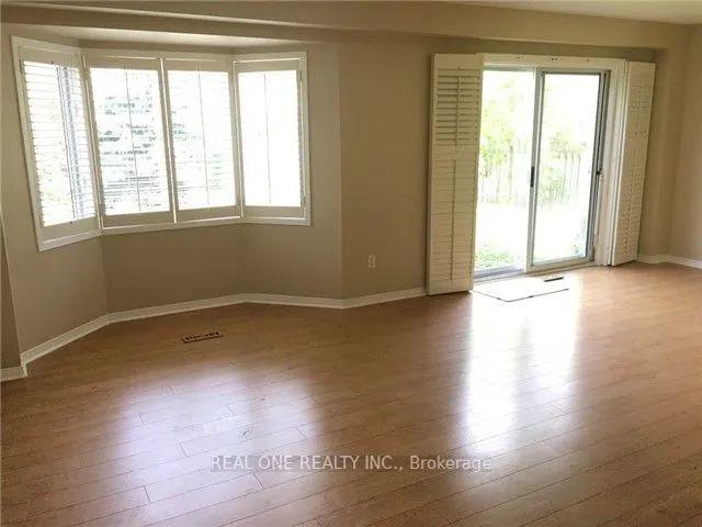 Detached Home For Lease | W9048314