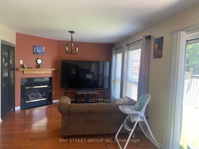 Detached Home For Lease | W9051238