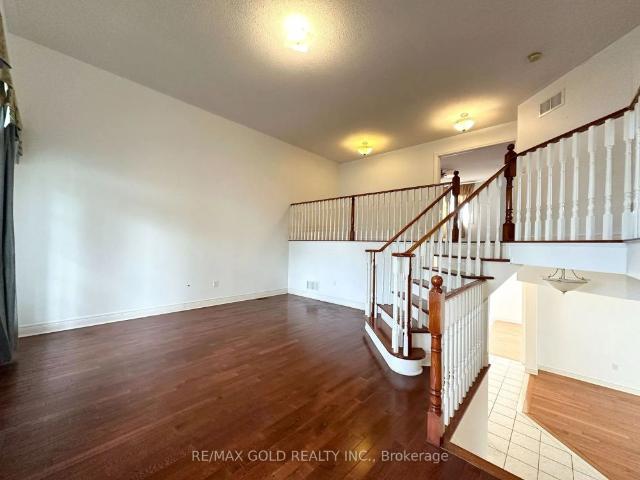 Detached Home For Lease | W9053645