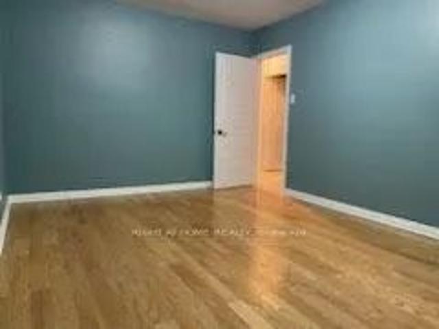 Detached Home For Lease | W9195011