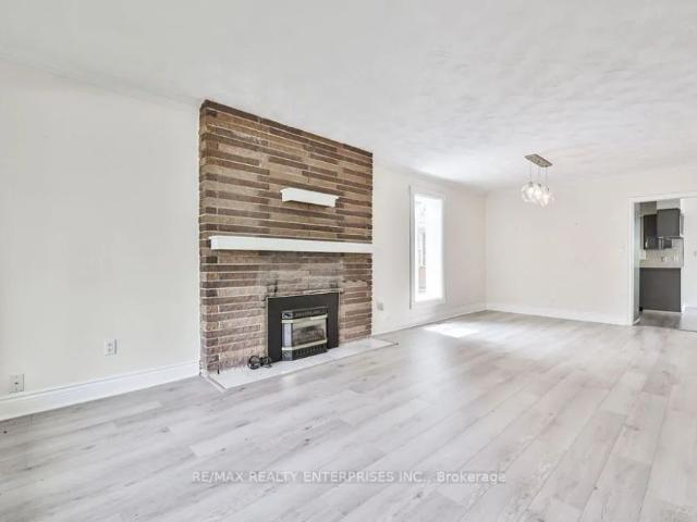 Detached Home For Lease | W9248483