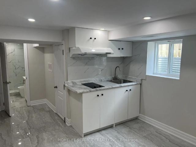Detached Home For Lease | W9254233