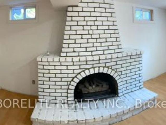 Detached Home For Lease | W9229270
