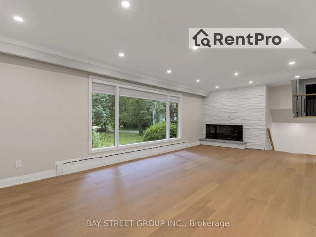 Detached Home For Lease | W9231450
