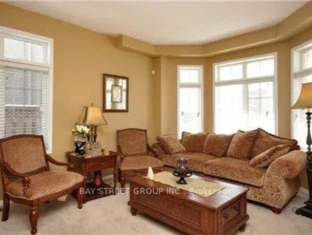 Detached Home For Lease | W9237504