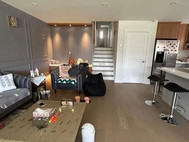 Detached Home For Lease | W9239330