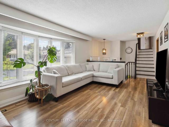 Detached Home For Lease | W9239445