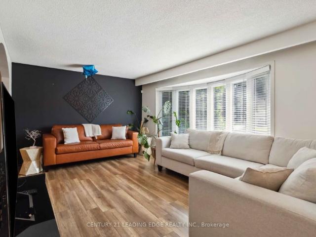 Detached Home For Lease | W9239445